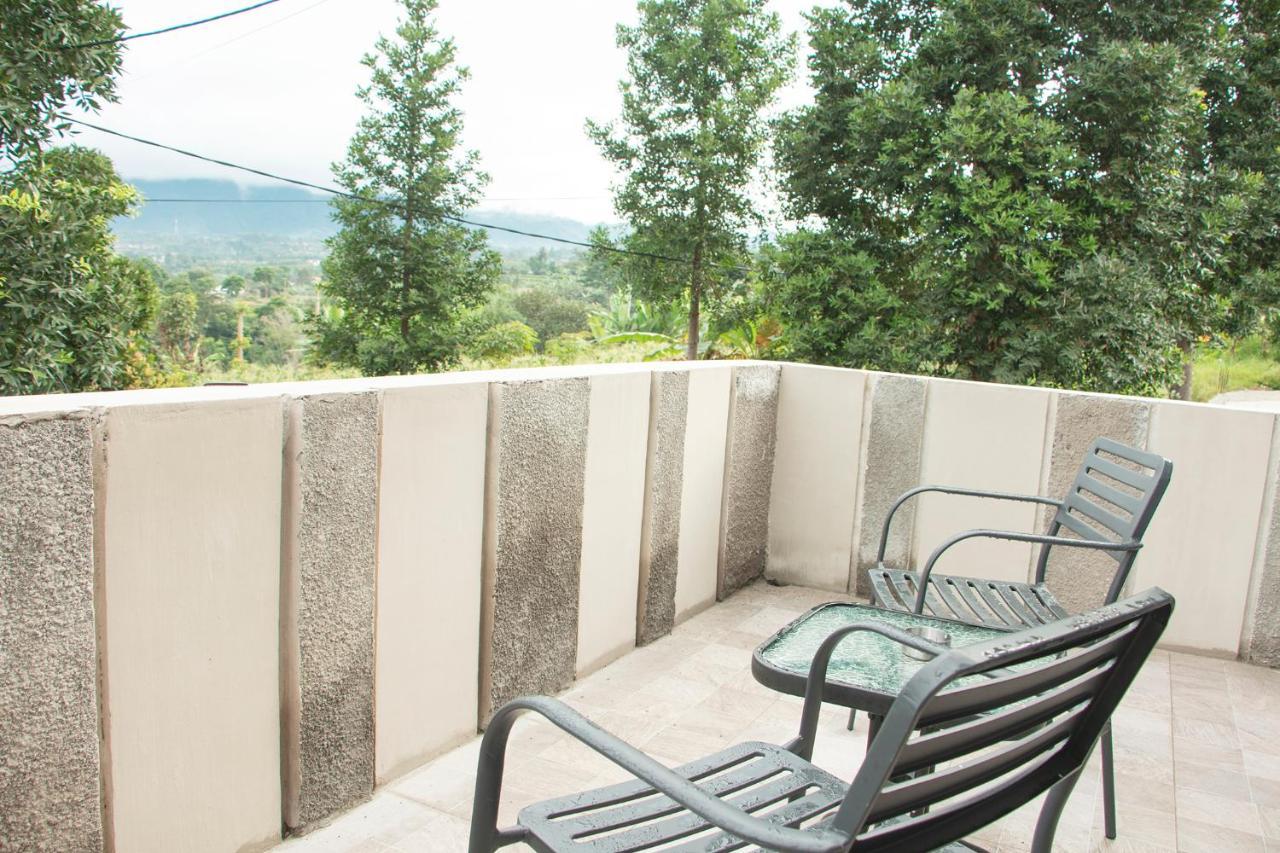 Villa Moo By The Villas 100 Puncak Exterior photo