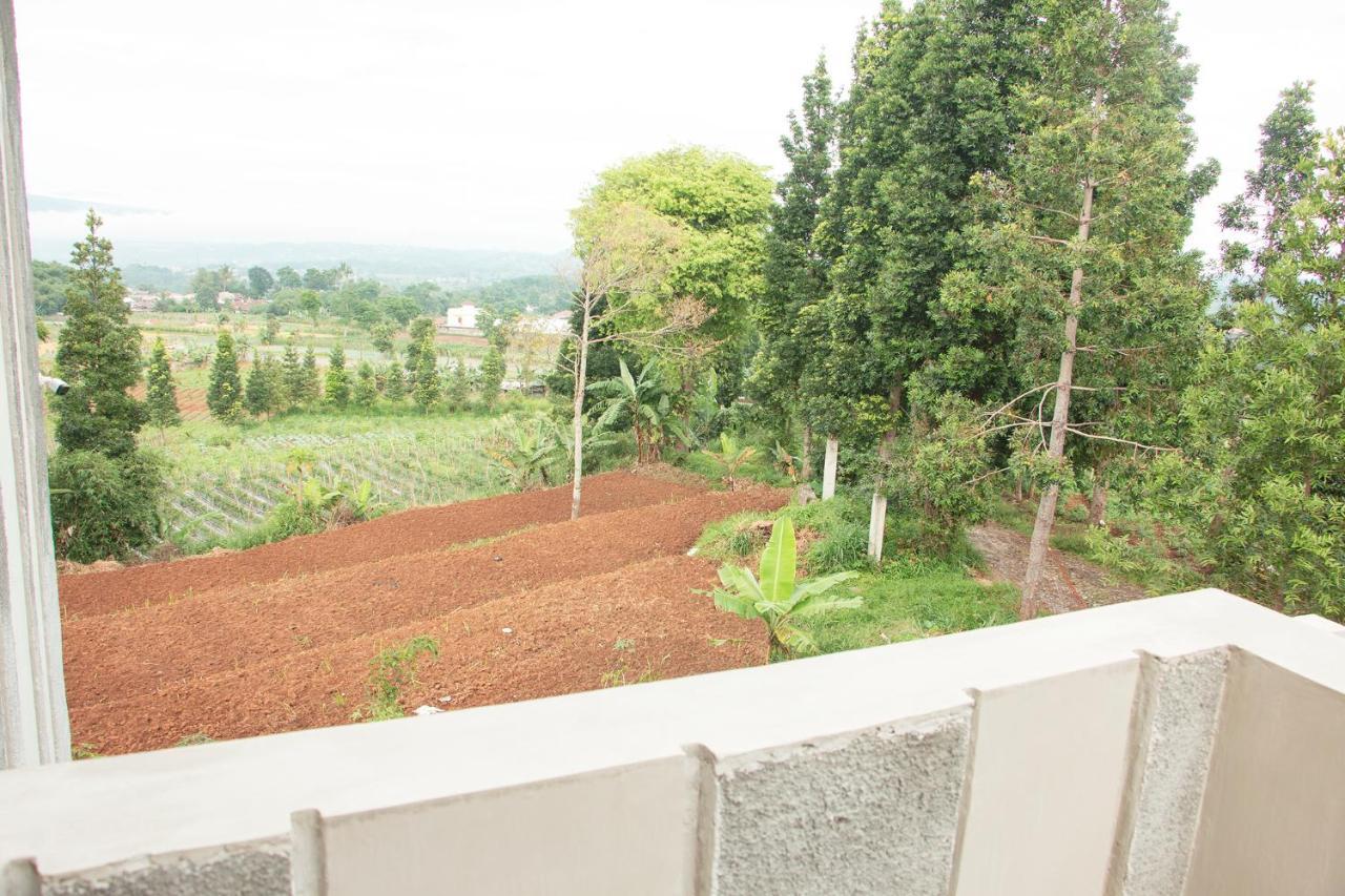 Villa Moo By The Villas 100 Puncak Exterior photo